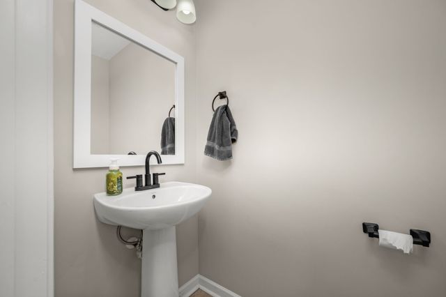 5571 Compass Way, Christiana, TN 37037