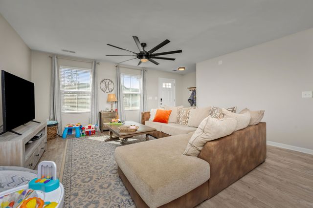 5571 Compass Way, Christiana, TN 37037