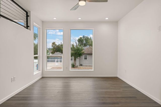 233 Stover Avenue SW, Albuquerque, NM 87102