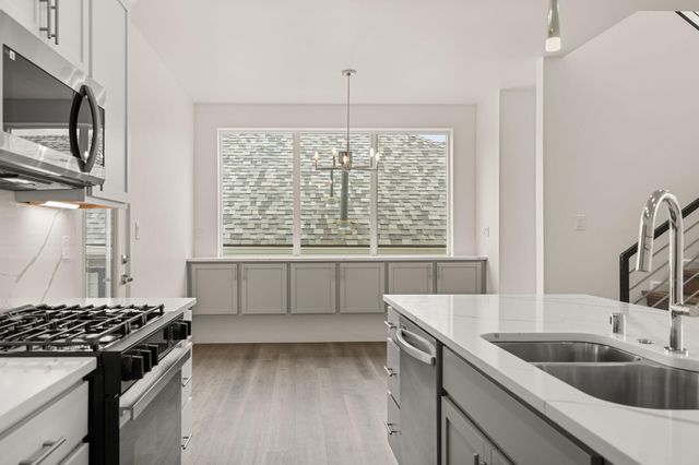 233 Stover Avenue SW, Albuquerque, NM 87102