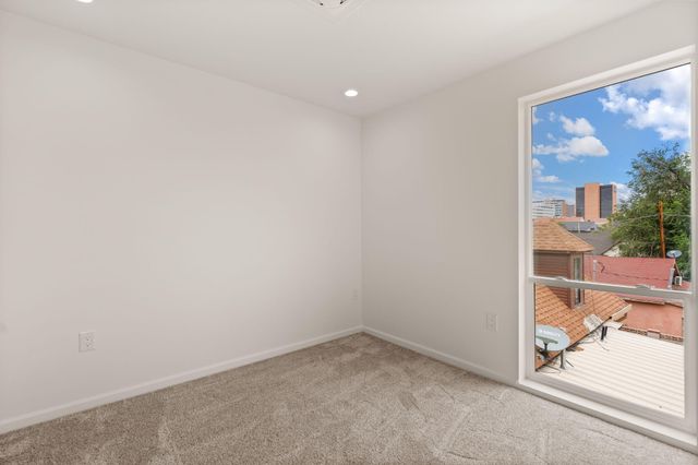 233 Stover Avenue SW, Albuquerque, NM 87102