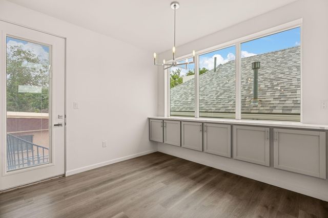 233 Stover Avenue SW, Albuquerque, NM 87102