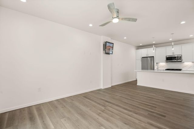 233 Stover Avenue SW, Albuquerque, NM 87102
