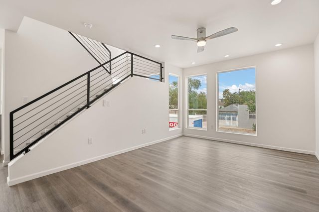 233 Stover Avenue SW, Albuquerque, NM 87102