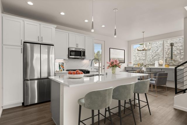 233 Stover Avenue SW, Albuquerque, NM 87102