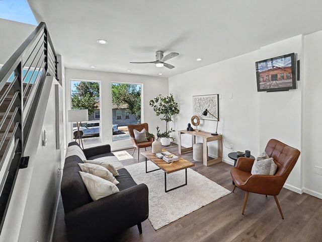 233 Stover Avenue SW, Albuquerque, NM 87102