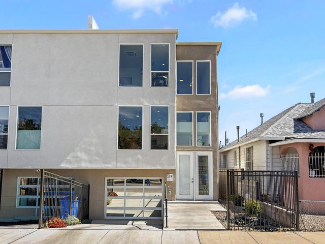 233 Stover Avenue SW, Albuquerque, NM 87102