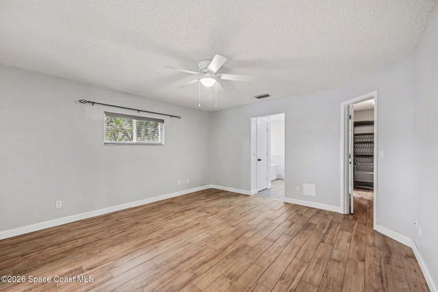 742 Penguin Avenue NE, Palm Bay, FL 32907