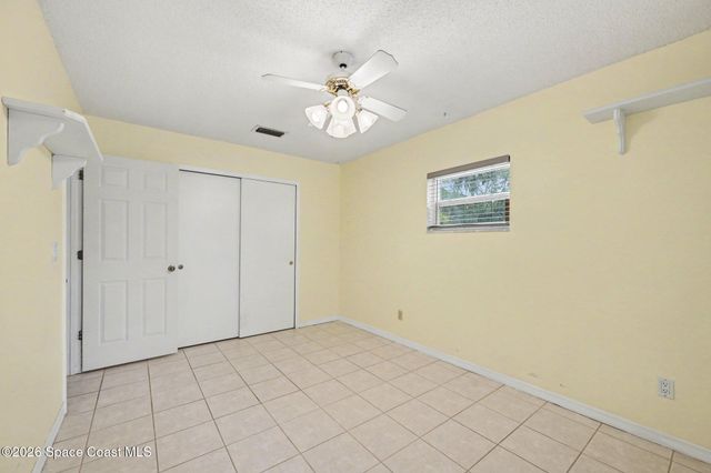 742 Penguin Avenue NE, Palm Bay, FL 32907