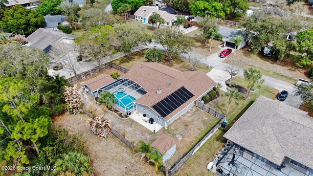 742 Penguin Avenue NE, Palm Bay, FL 32907