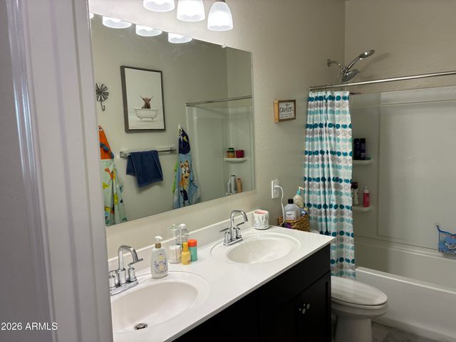 24588 W RAYMOND Street, Buckeye, AZ 85326