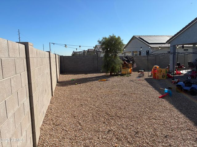 24588 W RAYMOND Street, Buckeye, AZ 85326