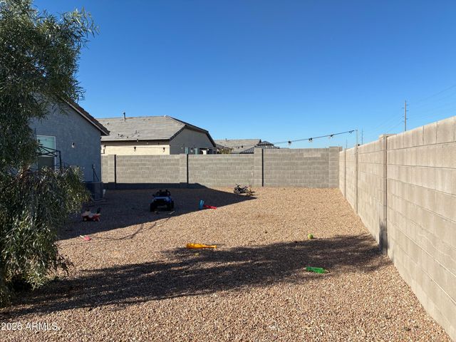 24588 W RAYMOND Street, Buckeye, AZ 85326