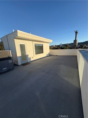 10612 W Kareen Court, North Hollywood, CA 91602