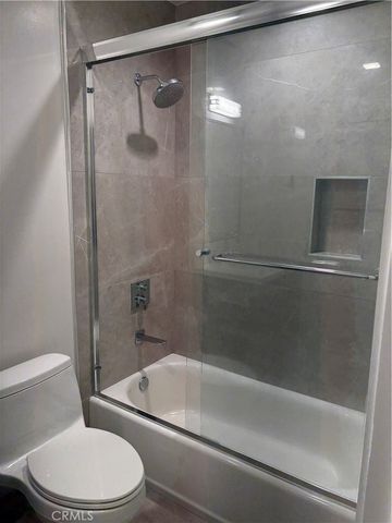 10612 W Kareen Court, North Hollywood, CA 91602