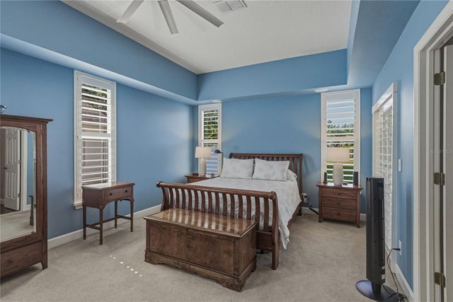 1035 LEGENDS PASS DRIVE, Valrico, FL 33594