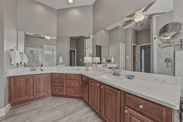 1035 LEGENDS PASS DRIVE, Valrico, FL 33594