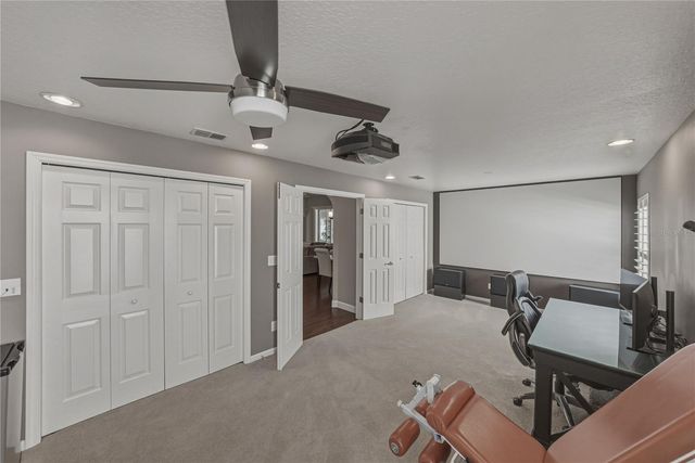 1035 LEGENDS PASS DRIVE, Valrico, FL 33594