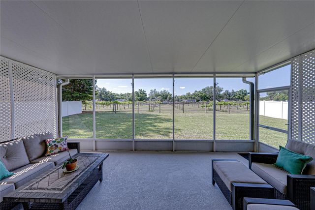 1035 LEGENDS PASS DRIVE, Valrico, FL 33594