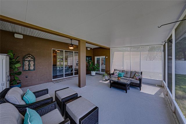 1035 LEGENDS PASS DRIVE, Valrico, FL 33594