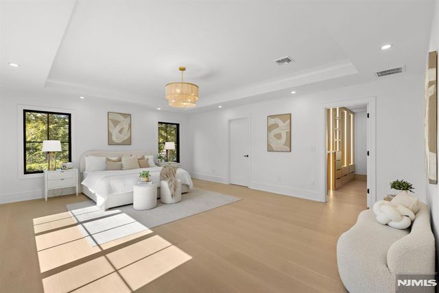 36 Hampshire Hill Road, Upper Saddle River, NJ 07458