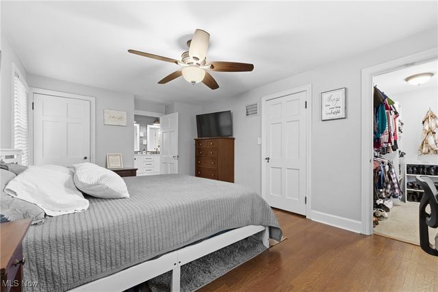 720 Knoll Street SE, North Canton, OH 44709