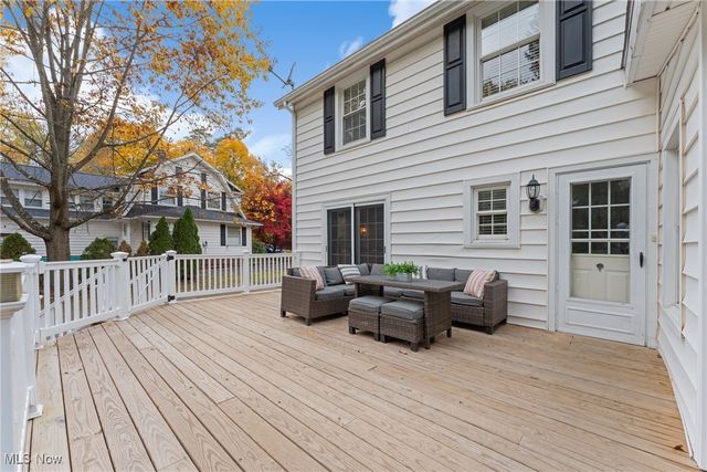 720 Knoll Street SE, North Canton, OH 44709