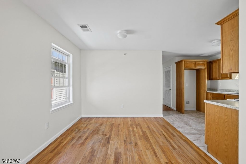 1063 William St, Elizabeth City, NJ 07201 — photo 3