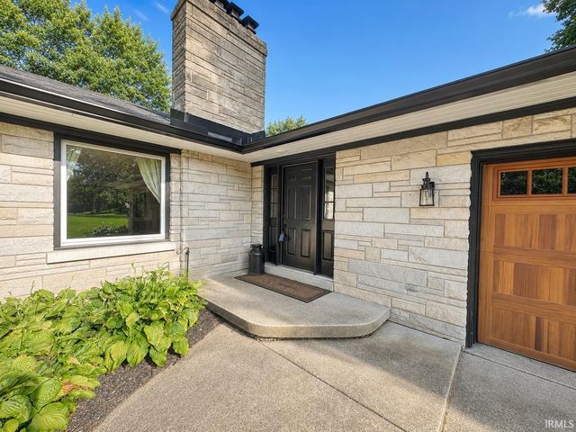 8811 Old State Road, Evansville, IN 47711