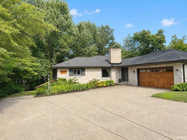 8811 Old State Road, Evansville, IN 47711