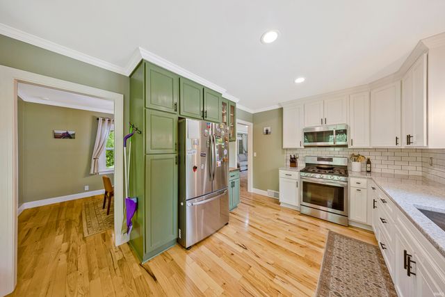 8811 Old State Road, Evansville, IN 47711