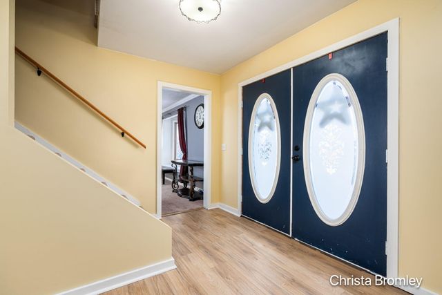 12740 Triple Oak Drive NE, Lowell, MI 49331