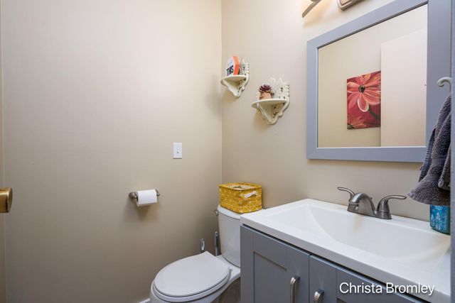 12740 Triple Oak Drive NE, Lowell, MI 49331