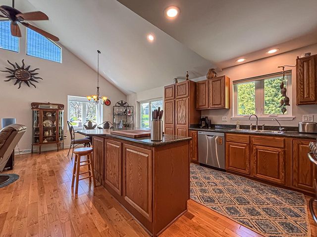 S50W30750 Walnut STREET, Mukwonago, WI 53149
