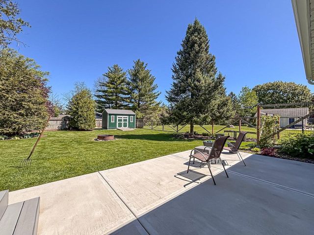 S50W30750 Walnut STREET, Mukwonago, WI 53149