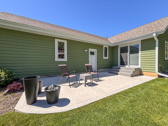 S50W30750 Walnut STREET, Mukwonago, WI 53149