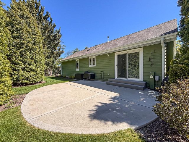 S50W30750 Walnut STREET, Mukwonago, WI 53149