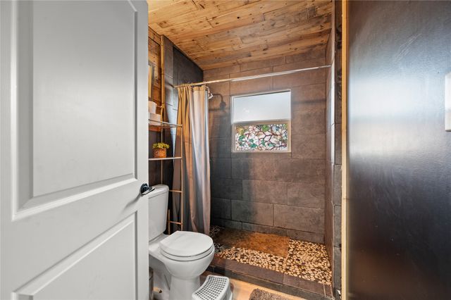 4404 Newman Drive, Haltom City, TX 76117