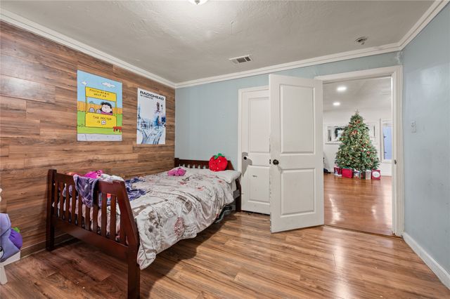 4404 Newman Drive, Haltom City, TX 76117