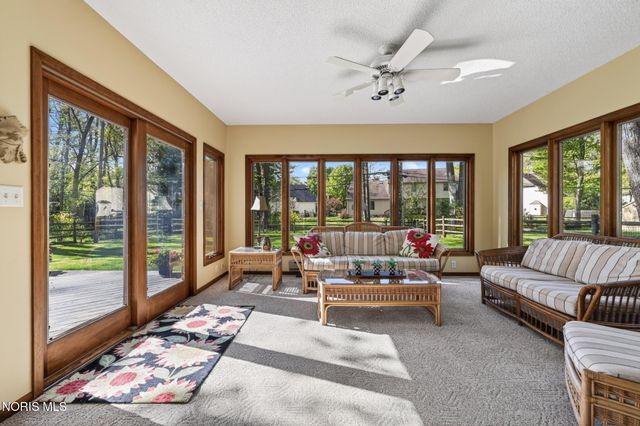 7111 Williamsburg Drive, Sylvania, OH 43560