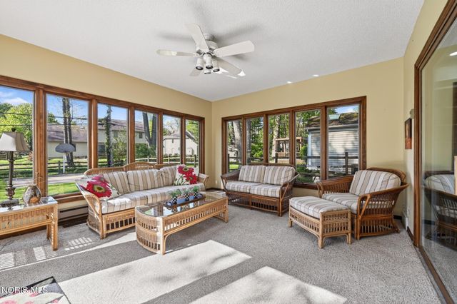 7111 Williamsburg Drive, Sylvania, OH 43560