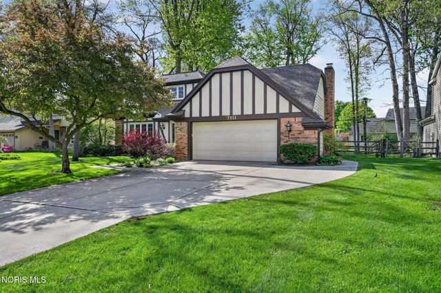7111 Williamsburg Drive, Sylvania, OH 43560