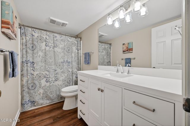 7111 Williamsburg Drive, Sylvania, OH 43560
