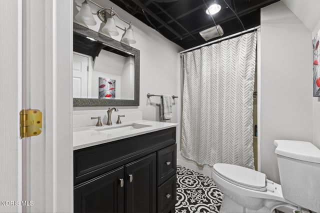 7111 Williamsburg Drive, Sylvania, OH 43560