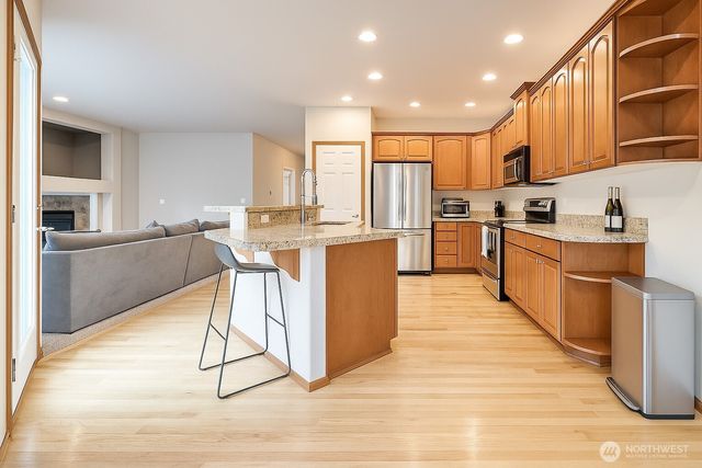 722 E Tacoma Street, Kent, WA 98030