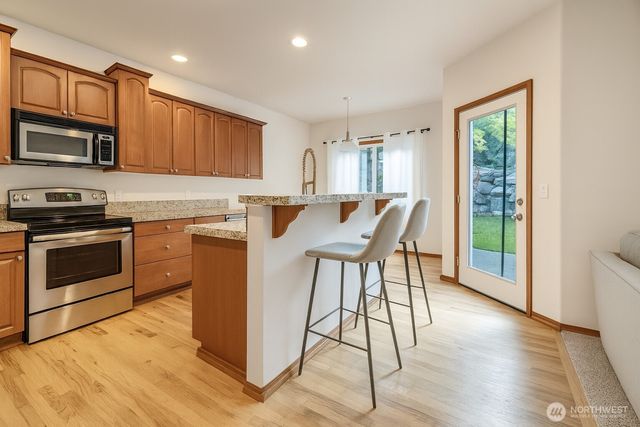 722 E Tacoma Street, Kent, WA 98030