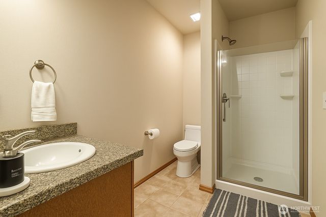 722 E Tacoma Street, Kent, WA 98030