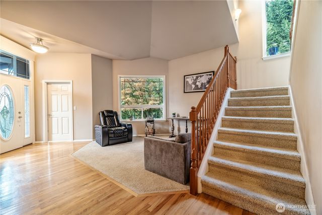 722 E Tacoma Street, Kent, WA 98030