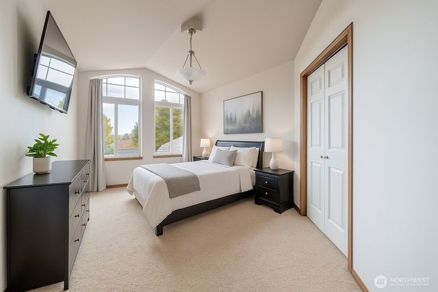 722 E Tacoma Street, Kent, WA 98030