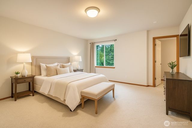 722 E Tacoma Street, Kent, WA 98030